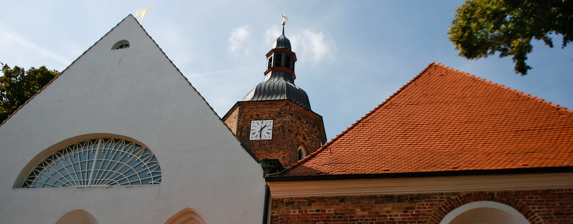 Giebel der Doppelkirche Vetschau