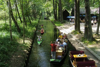 am Gasthaus Wotschofska