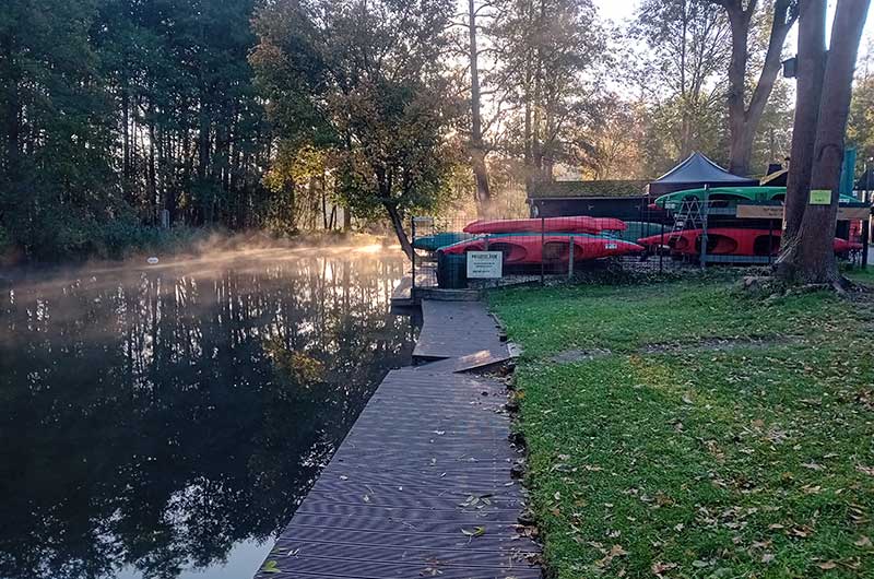 Blick auf den Bootsverleih