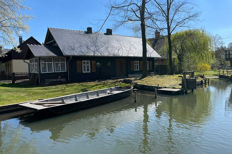 Transportkahn am Spreewaldhaus