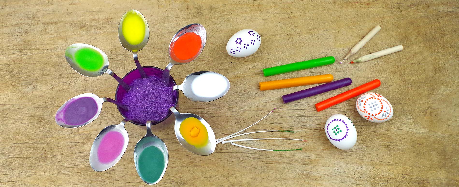 Sorbische Ostereier in der Bossiertechnik