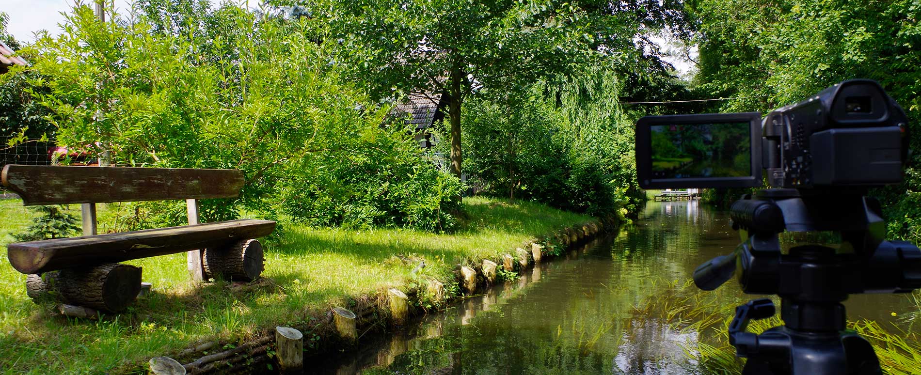 Kahnfahrt mit Videokamera durch Burg Kolonie im Spreewald
